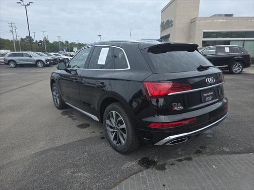 2025 Audi Q5 Premium 45 TFSI S line quattro