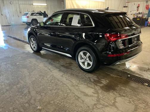 2024 Audi Q5 Premium 40 TFSI quattro S tronic