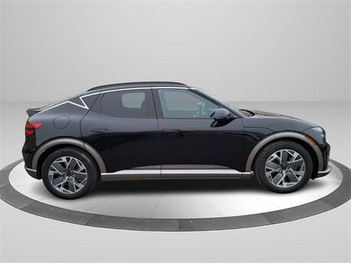 2025 Genesis GV60 Standard