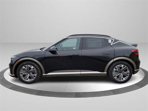 2025 Genesis GV60 Standard
