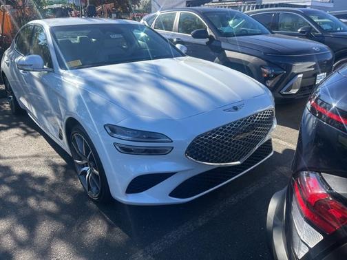 2025 Genesis G70 2.5T