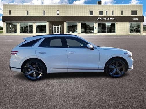 2024 Genesis GV70 2.5T