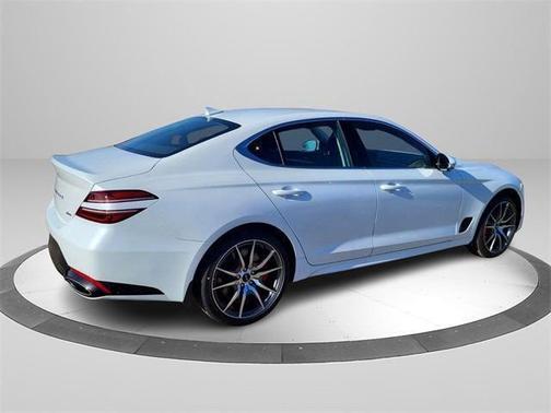 2025 Genesis G70 2.5T