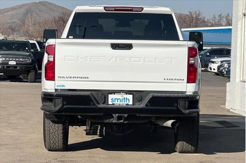 2024 Chevrolet Silverado 2500 Custom