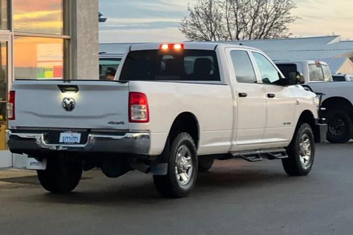 2022 RAM 3500 Tradesman Crew Cab 4x4 8' Box