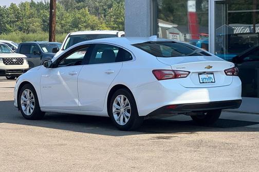 2022 Chevrolet Malibu FWD LT