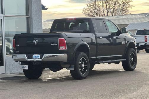 2017 RAM 2500 Laramie Crew Cab 4x4 6'4' Box