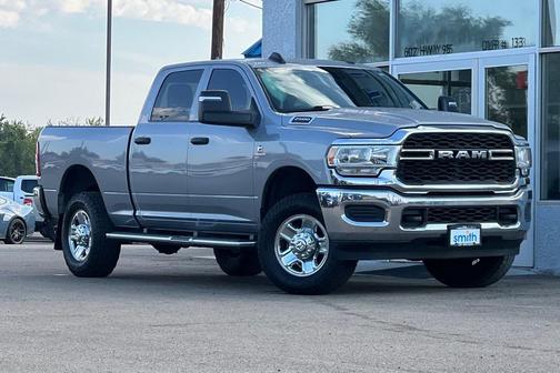 2023 RAM 2500 Tradesman Crew Cab 4x4 6'4' Box