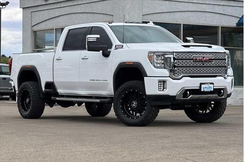 2023 GMC Sierra 2500 Denali