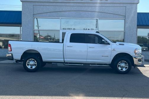 2022 RAM 2500 Big Horn Crew Cab 4x4 8' Box