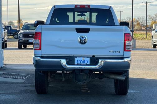 2020 RAM 3500 Tradesman Crew Cab 4x4 8' Box