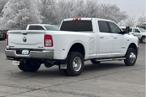 2021 RAM 3500 Big Horn Crew Cab 4x4 8' Box