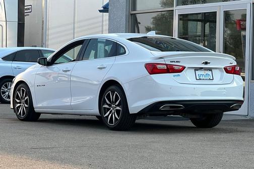 2021 Chevrolet Malibu FWD RS