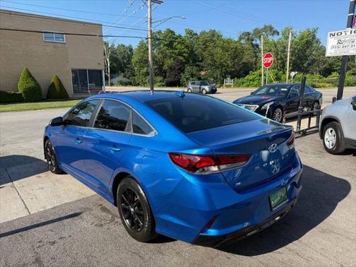 2018 Hyundai SONATA SE
