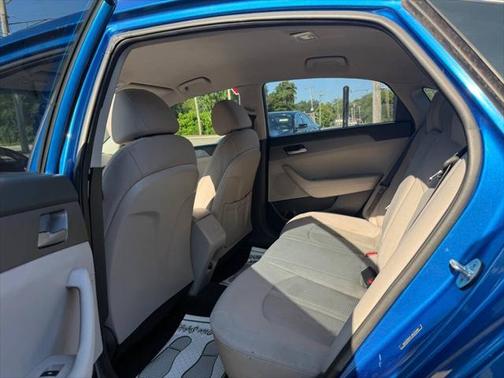 2018 Hyundai SONATA SE