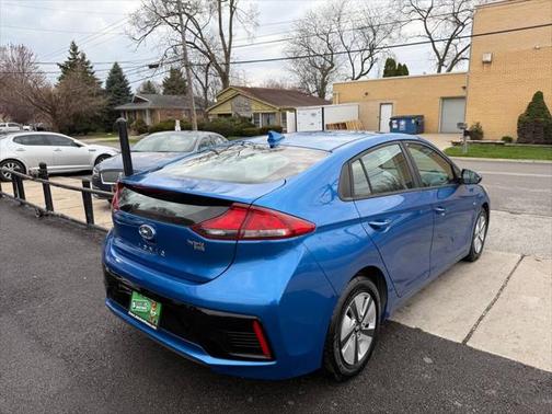 2017 Hyundai IONIQ Hybrid Blue