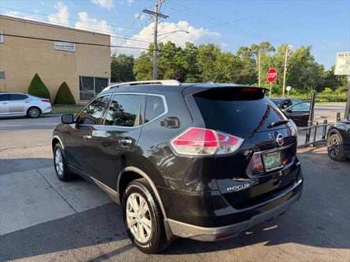2016 Nissan Rogue SV