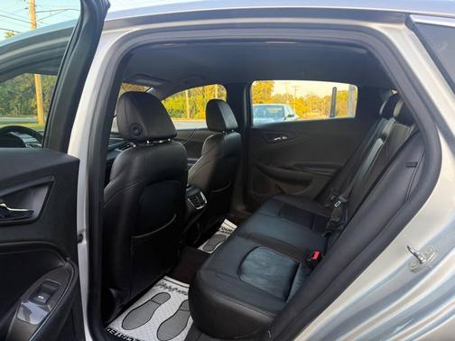 2017 Chevrolet Malibu 1LT