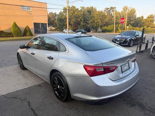 2017 Chevrolet Malibu 1LT