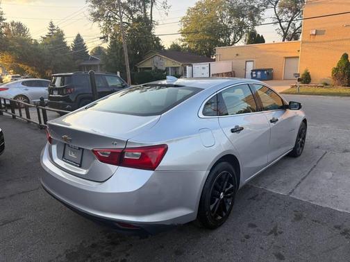 2017 Chevrolet Malibu 1LT
