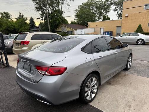2015 Chrysler 200 S