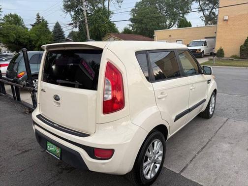 2013 Kia Soul Base