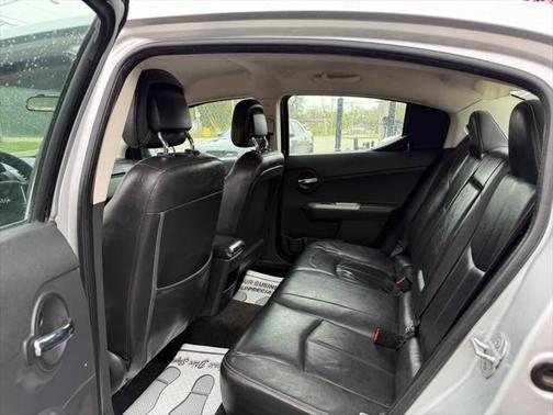2010 Dodge Avenger R/T 4dr Sedan