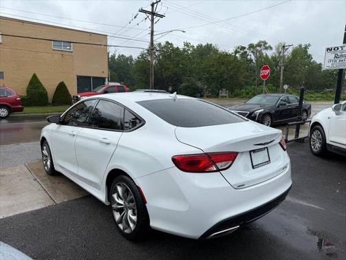 2015 Chrysler 200 S