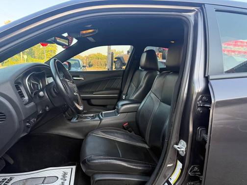 2015 Dodge Charger SXT