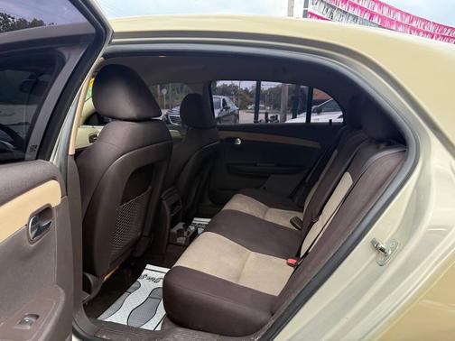 2011 Chevrolet Malibu LS
