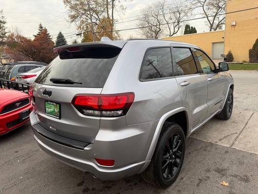 2018 Jeep Grand Cherokee Laredo E