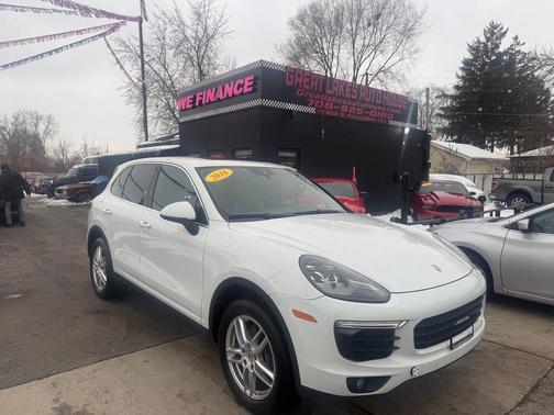 2016 Porsche Cayenne Cayenne