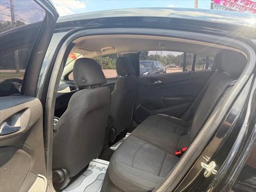 2018 Chevrolet Cruze LS