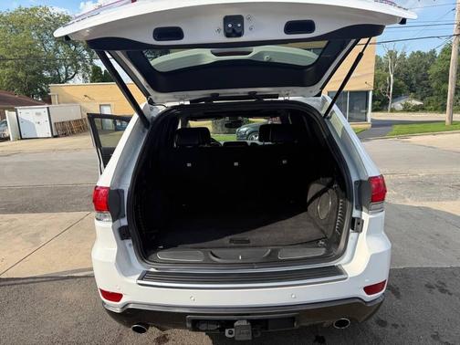 2018 Jeep Grand Cherokee Sterling Edition