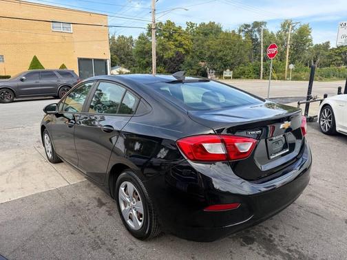2018 Chevrolet Cruze LS