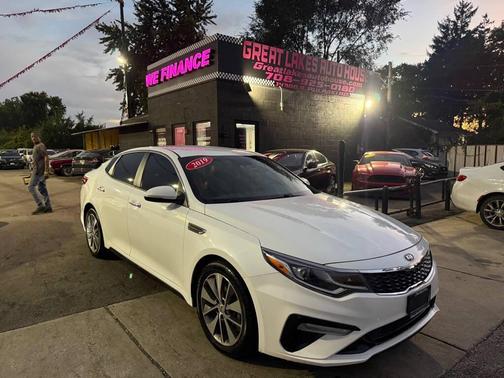 2019 Kia Optima LX