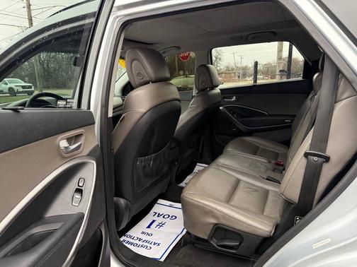 2014 Hyundai SANTA FE GLS