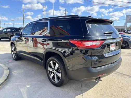 2021 Chevrolet Traverse LT Leather