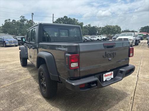 2025 Jeep Gladiator Sport