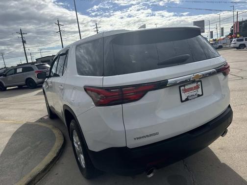2023 Chevrolet Traverse LS