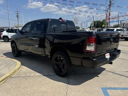 Diamond Black Crystal Pearlcoat 2023 RAM 1500 Big Horn/Lone Star