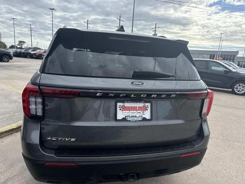 2025 Ford Explorer Active