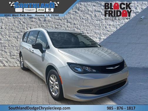 2026 Chrysler Voyager LX