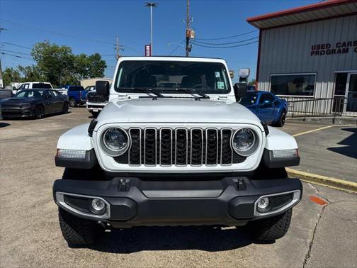 2025 Jeep Wrangler 4-Door Sahara 4x4