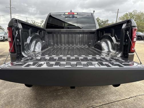 2026 RAM 1500 Warlock Crew Cab 4x4 5'7' Box