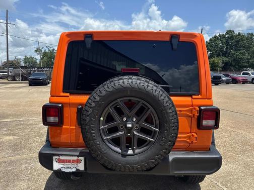 2025 Jeep Wrangler Sport S