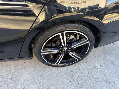 2024 Honda Accord Hybrid Base