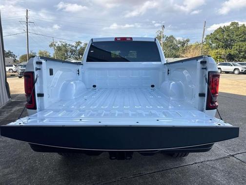 2026 RAM 2500 Tradesman Crew Cab 4x4 6'4' Box