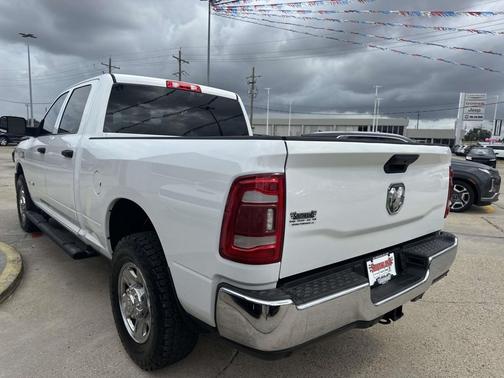2018 RAM 2500 Tradesman Crew Cab 4x4 6'4' Box