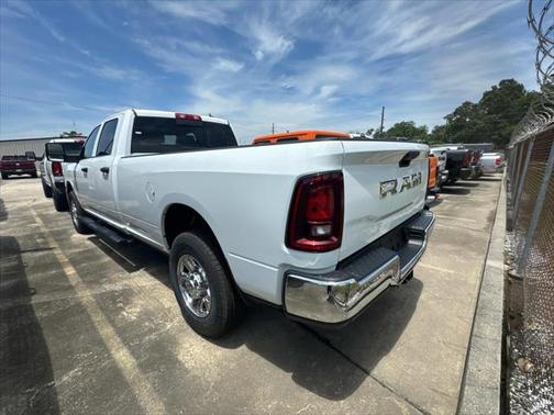 2025 RAM 2500 Tradesman Crew Cab 4x2 8' Box